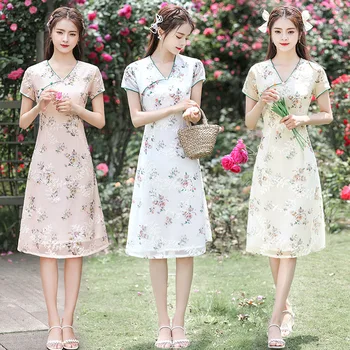 2023 новите Китайски рокля Ципао с принтом средна дължина, V-образно деколте и наклон пола, с къс ръкав, подобряване на традиционното модно рокля Чонсам