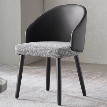 Прост стол за хранене от масивно дърво в скандинавски стил, с луксозна кожена кърпа в постмодерния стил, дизайн на домашен стол с дълга облегалка